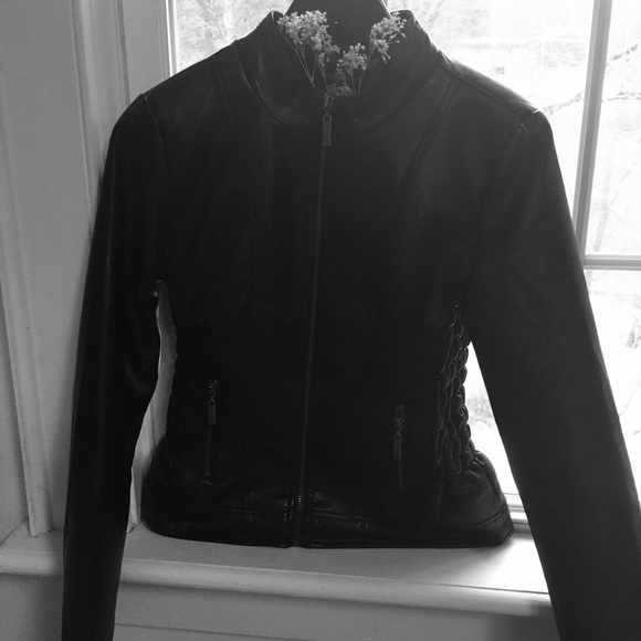 ๐๐Jacket ๐๐ - Picture 2 of 8